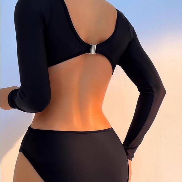 Contrast Mesh Backless One Piece Swimsuit Sizes S, M - Picture 2 of 6